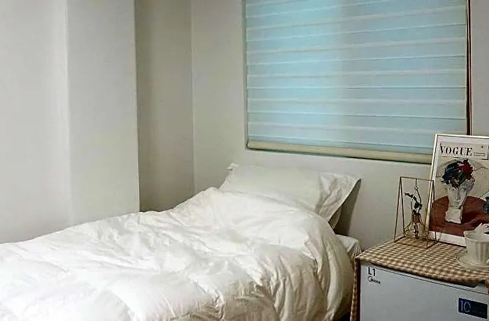 White Story Hotel *