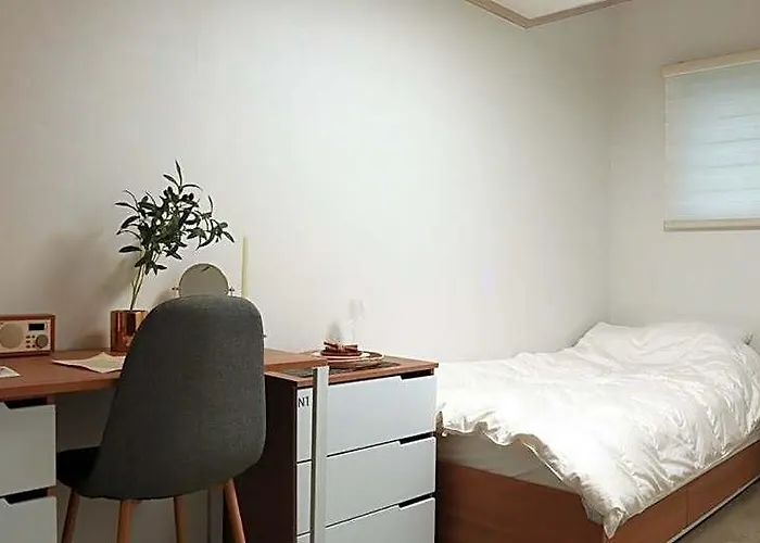 White Story Hotel *